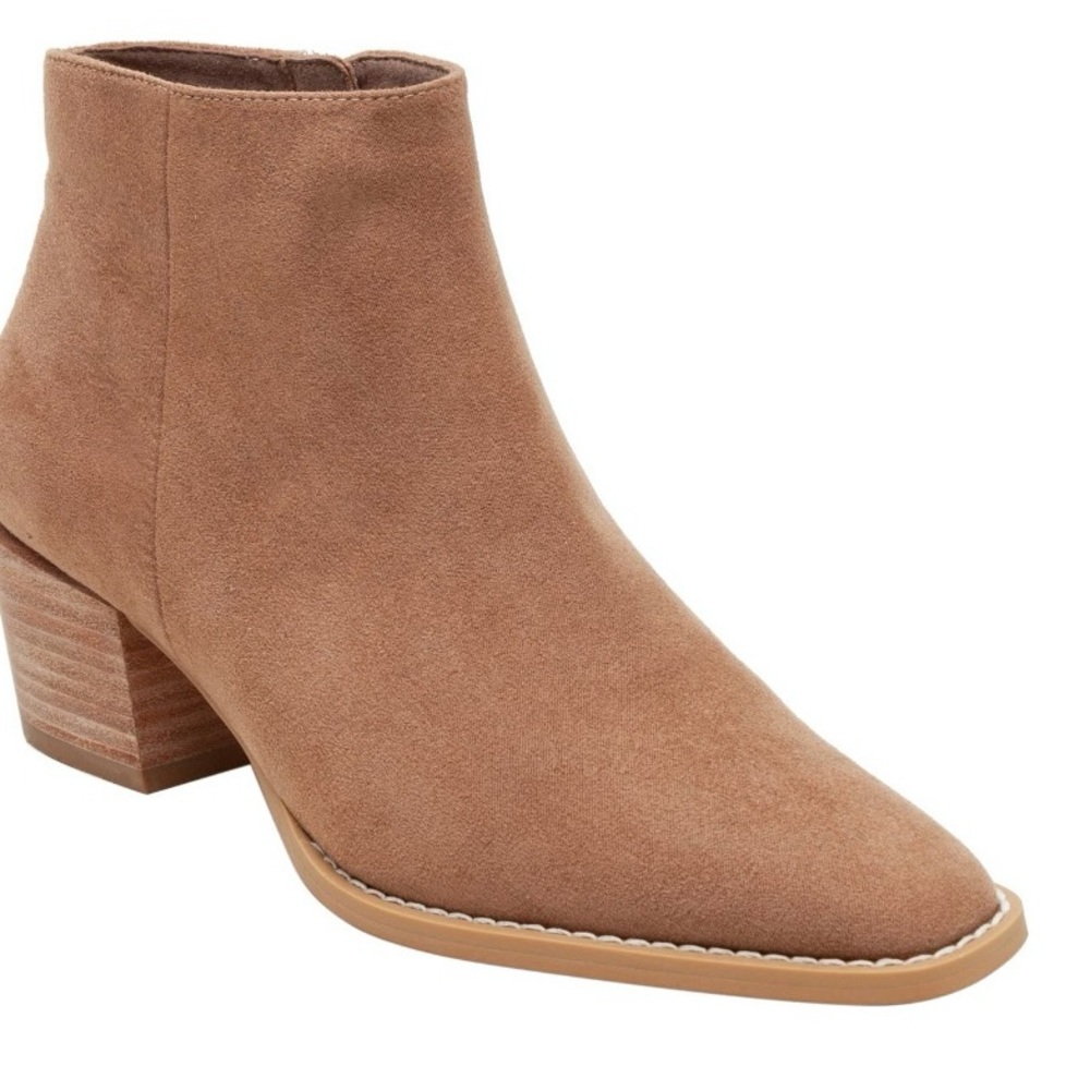 NWOT Linea Paolo Windy Snip Toe Bootie Color Mushroom Size 8